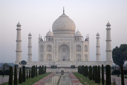 Standing majestically on the banks of River Yamuna, the Taj Mahal is synonymous to love and romance. Read about the photographer's encounter with the famous Taj Mahal in Uttar Pradesh, India in this archive story.