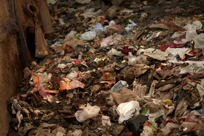 As a photographer and traveler in India it is hard to ignore the waste that is filling the streets. In Badi Chaupar not far away from a famous building in Jaipur, India's waste problems are visible. Read about waste in India in this archive story.